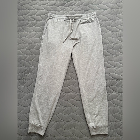 Pair of Vuori Performance Joggers, size large - Picture 9 of 12